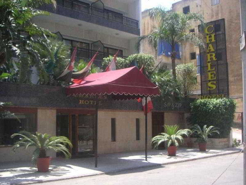 Charles 3* Beirut