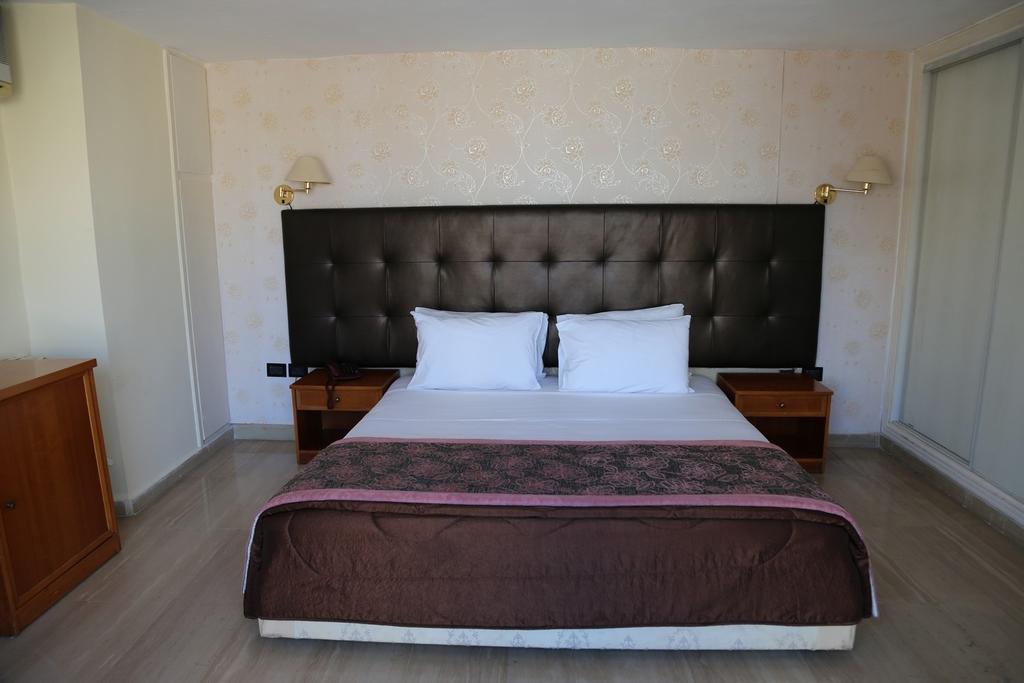 Hotel Charles Beirut